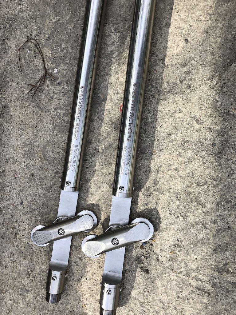 Stainless-steel probe bodies with positioning wheels